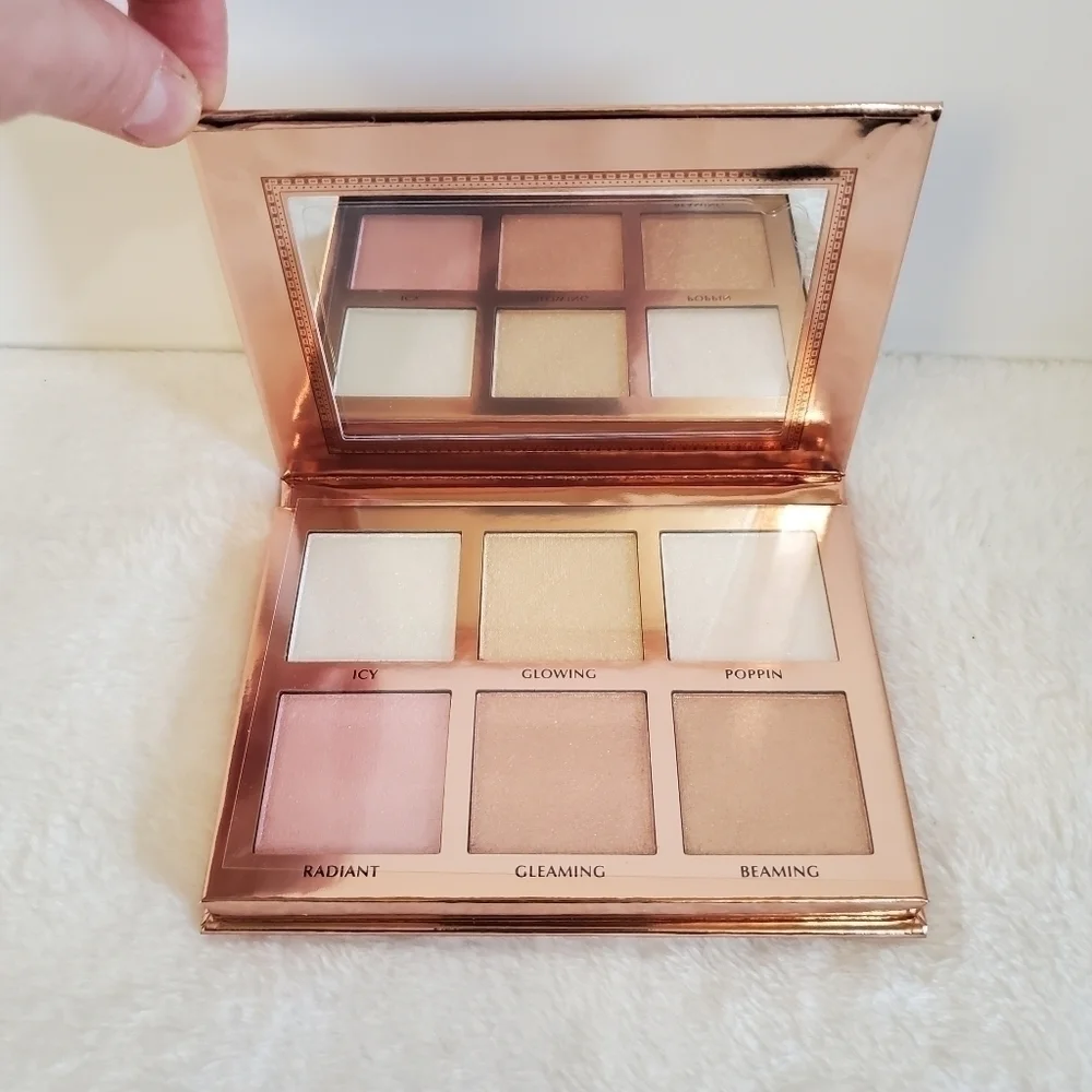 𝅺NIB Ace Beaute Glow Essentials Shimmer Highlighter Palette